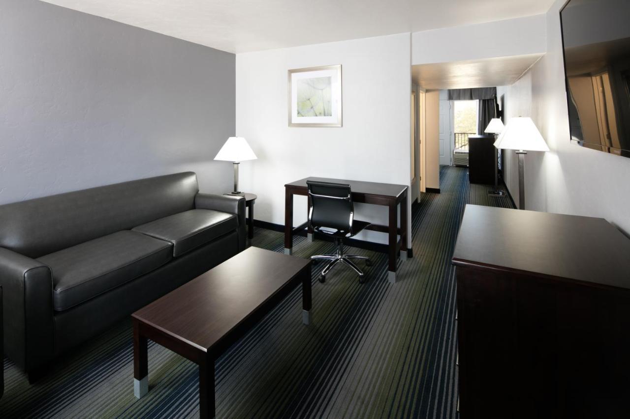 Red Lion Inn & Suites Tucson Downtown Esterno foto